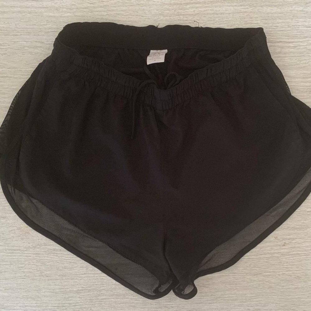 LA Hearts Active black shorts with mesh sides